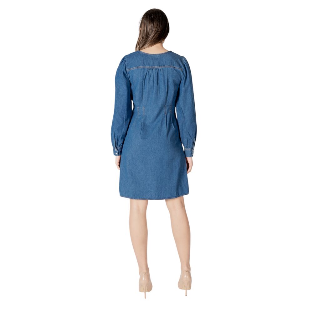 ICHI Blue Short for Women alternate view