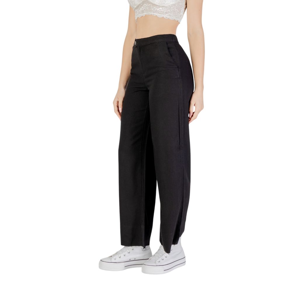 Pantalon noir en viscose uniquement
