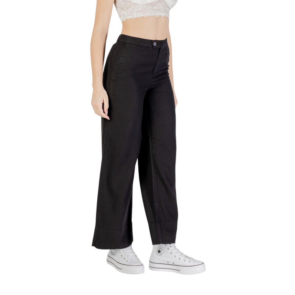 Pantalon noir en viscose uniquement