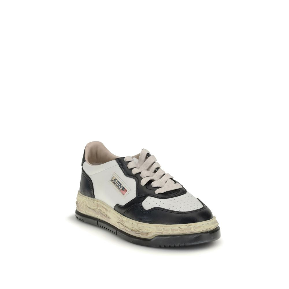 Autry Black Leather Athletic Sneakers