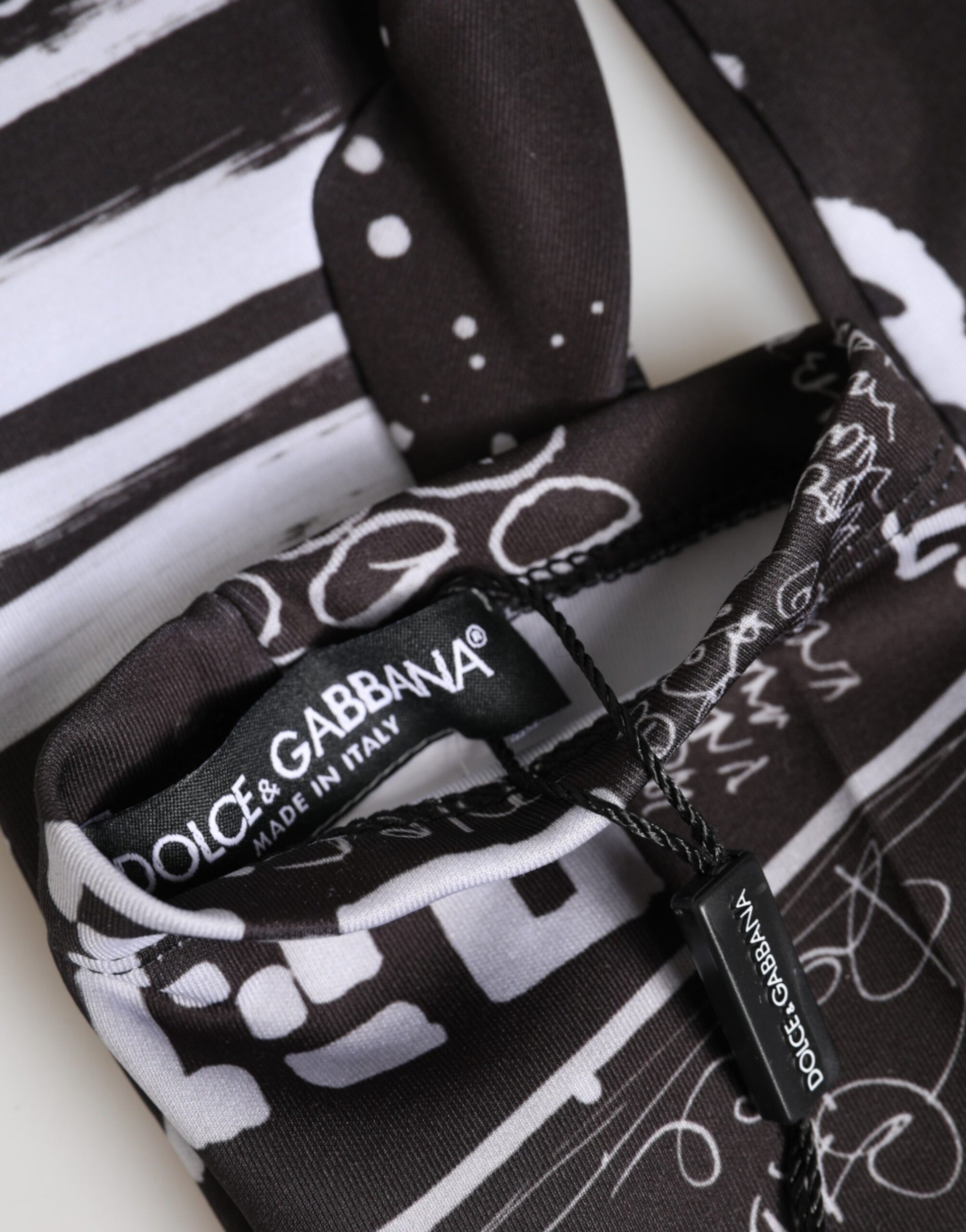 Dolce & Gabbana Black Gloves for Women detail view