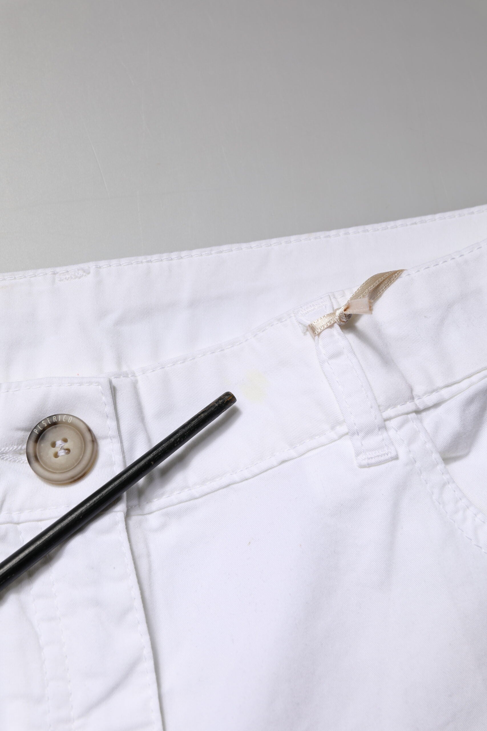 Pantalon Chino Ajusté Taille Moyenne en Coton Blanc Peserico